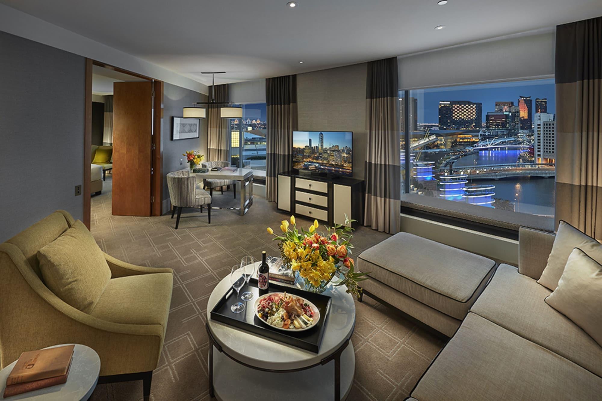 Crown Towers Melbourne Hotel Exterior photo