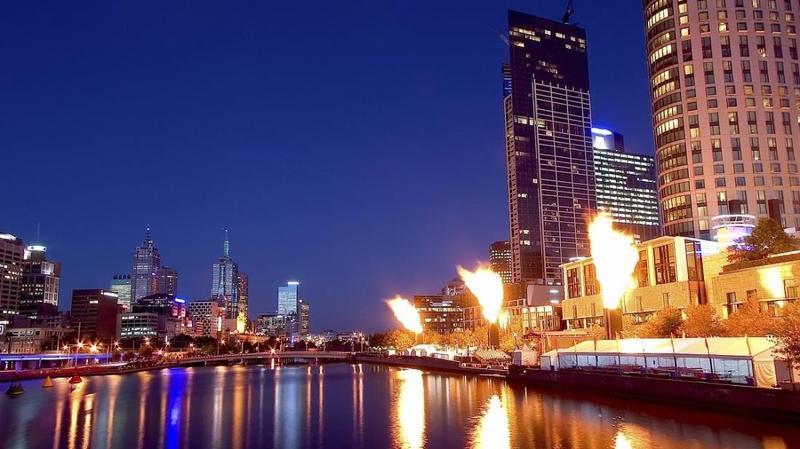 Crown Towers Melbourne Hotel Exterior photo The Crown Casino complex at night